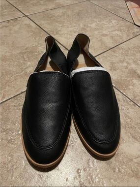 Dolce Vita Classic Black Leather Slip-On Loafers (women 7.5)